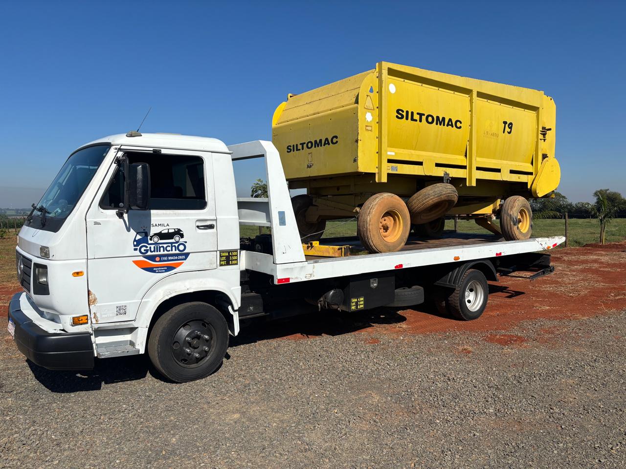 Guincho ao pôr do sol em emergência